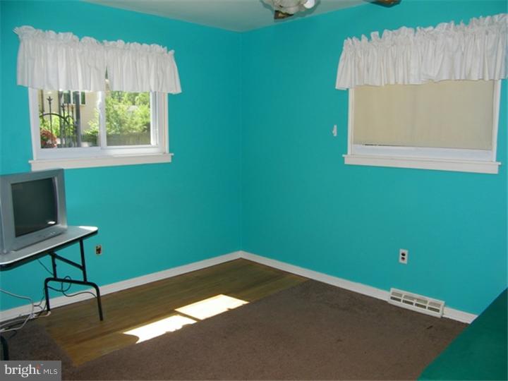 207 Madison Road Willow Grove, PA 19090 - Photo 14 of 20 Bedroom 3