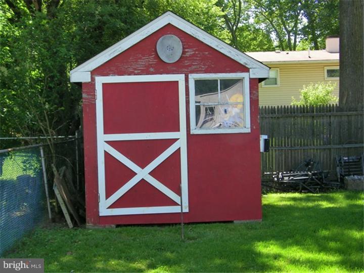 207 Madison Road Willow Grove, PA 19090 - Photo 10 of 20 Storage Shed