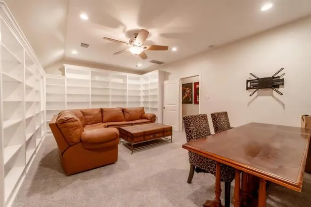 $989,000 | 2000 Adams Lane South, Azle, TX 76020