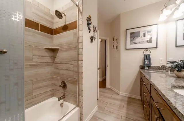 $989,000 | 2000 Adams Lane South, Azle, TX 76020