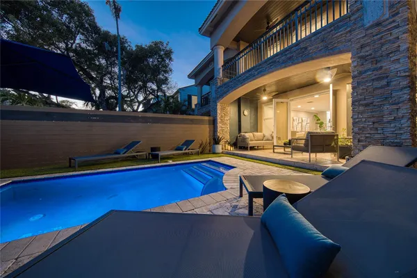 $14,995 | 1215 Northeast 1st Street, Fort Lauderdale, FL 33301