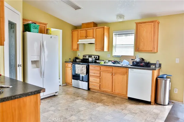 $479,000 | 19360 Simpson Road, Corning, CA 96021