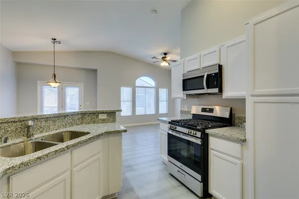 $1,650 | 6568 Strolling Plains Lane, Unit 101, Henderson, NV 89011