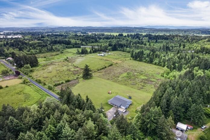 21405 Hobson Road Southwest Centralia, WA 98531 - Photo 23 of 36