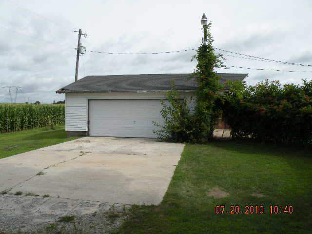 5452 East State Road 14 Rochester, IN 46975 - Photo 2 of 7 Gallery Image 2