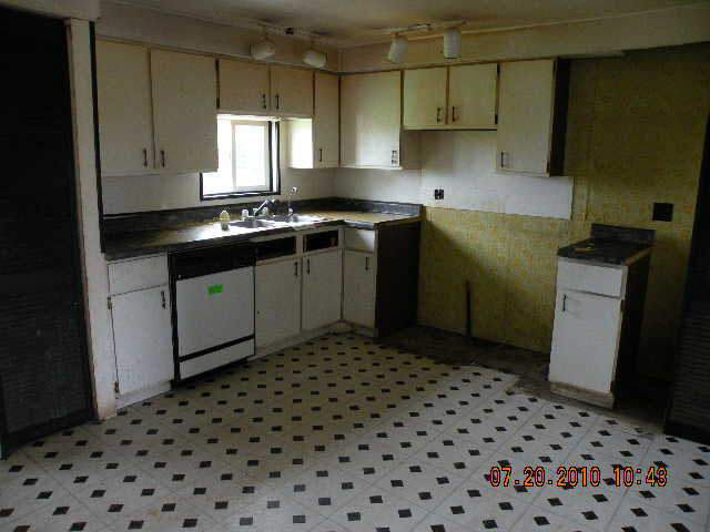 5452 East State Road 14 Rochester, IN 46975 - Photo 3 of 7 Gallery Image 3