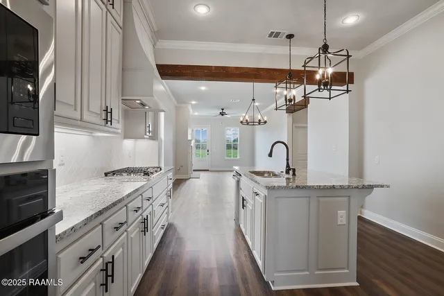 $341,049 | 409 Bozeman Trail, Scott, LA 70583