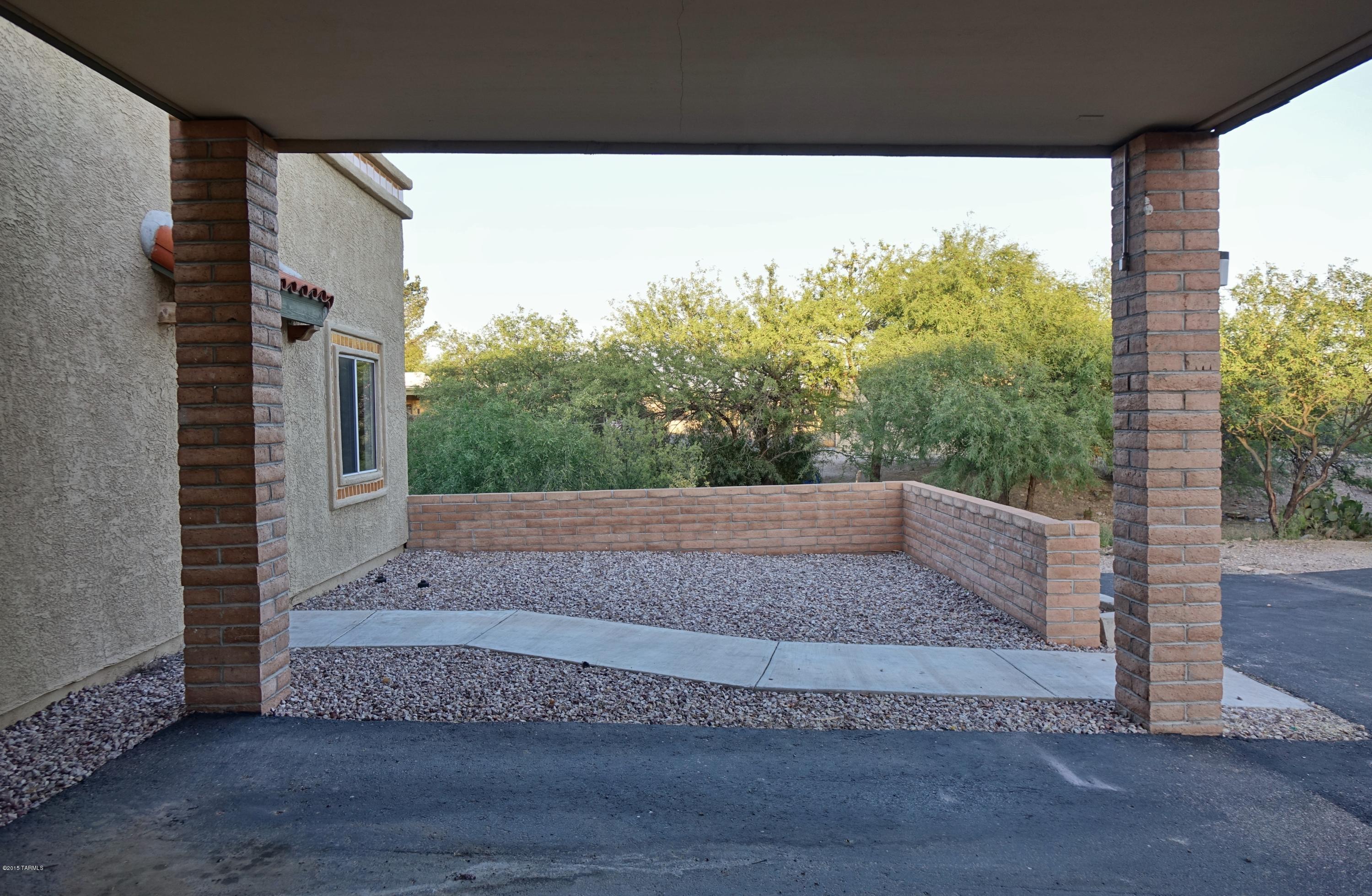 3534 South Mission Road, Unit 4 Tucson, AZ 85713 - Photo 3 of 26
