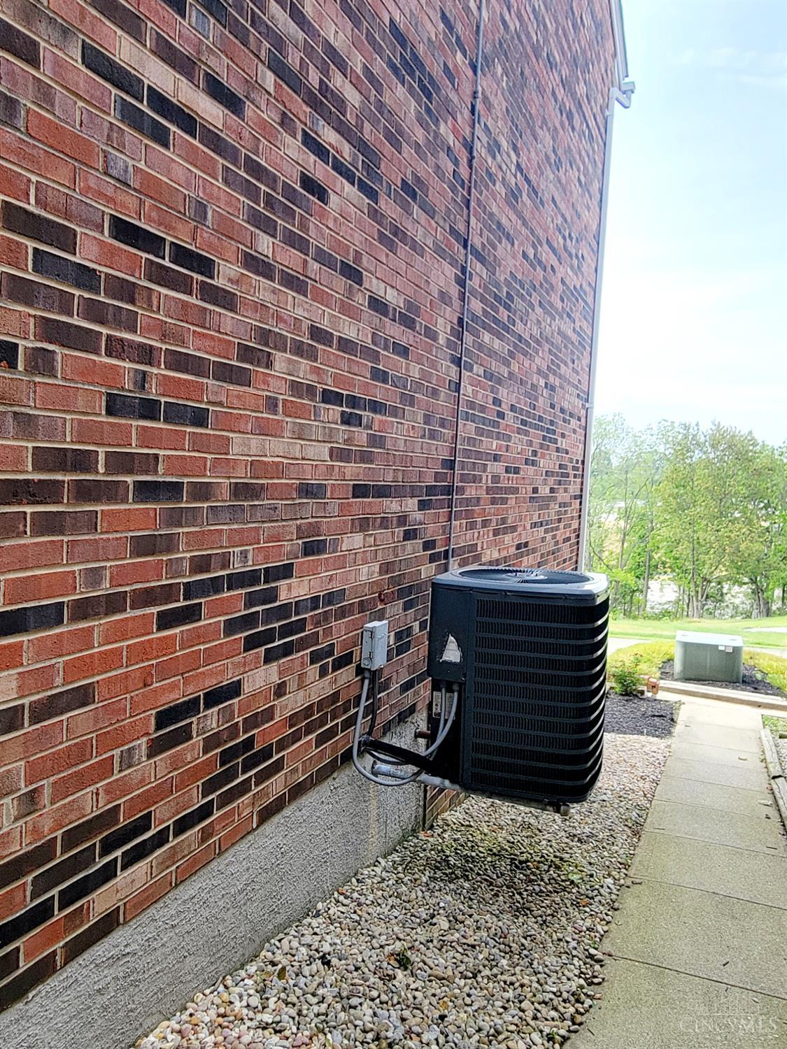 5638 Springdale Road, Unit 6 Cincinnati, OH 45251 - Photo 13 of 14