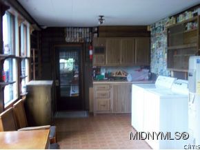 7509 Camroden Road Floyd, NY 13440 - Photo 7 of 8 Mudroom/laundry area