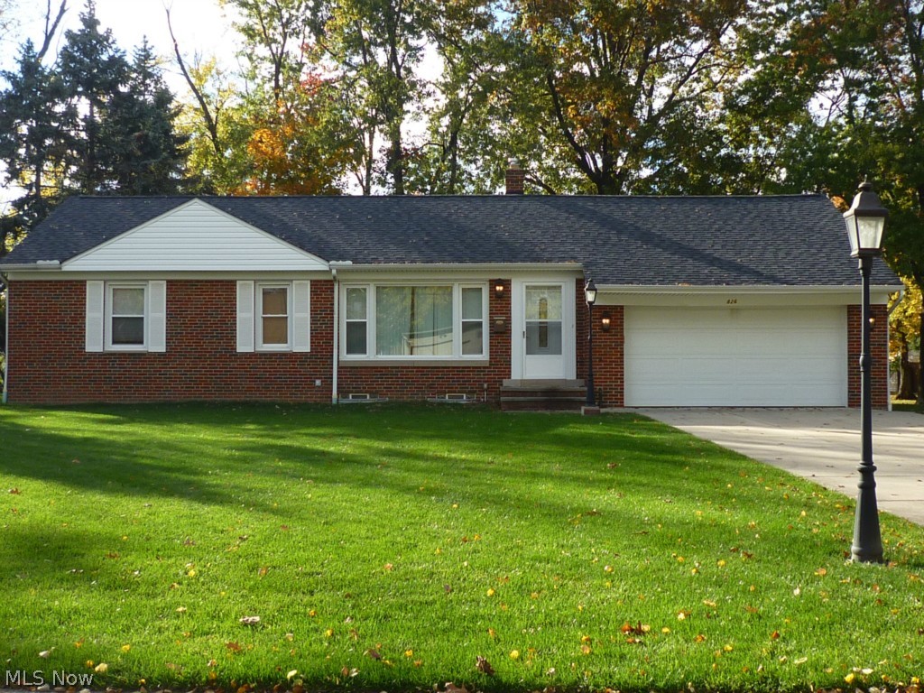 826 Millridge Road Cleveland, OH 44143 - Photo 2 of 22 Gallery Image 2