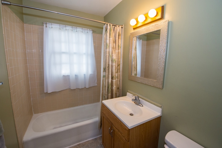 1628 Ryer Street South Bend, IN 46628 - Photo 9 of 15 Gallery Image 9