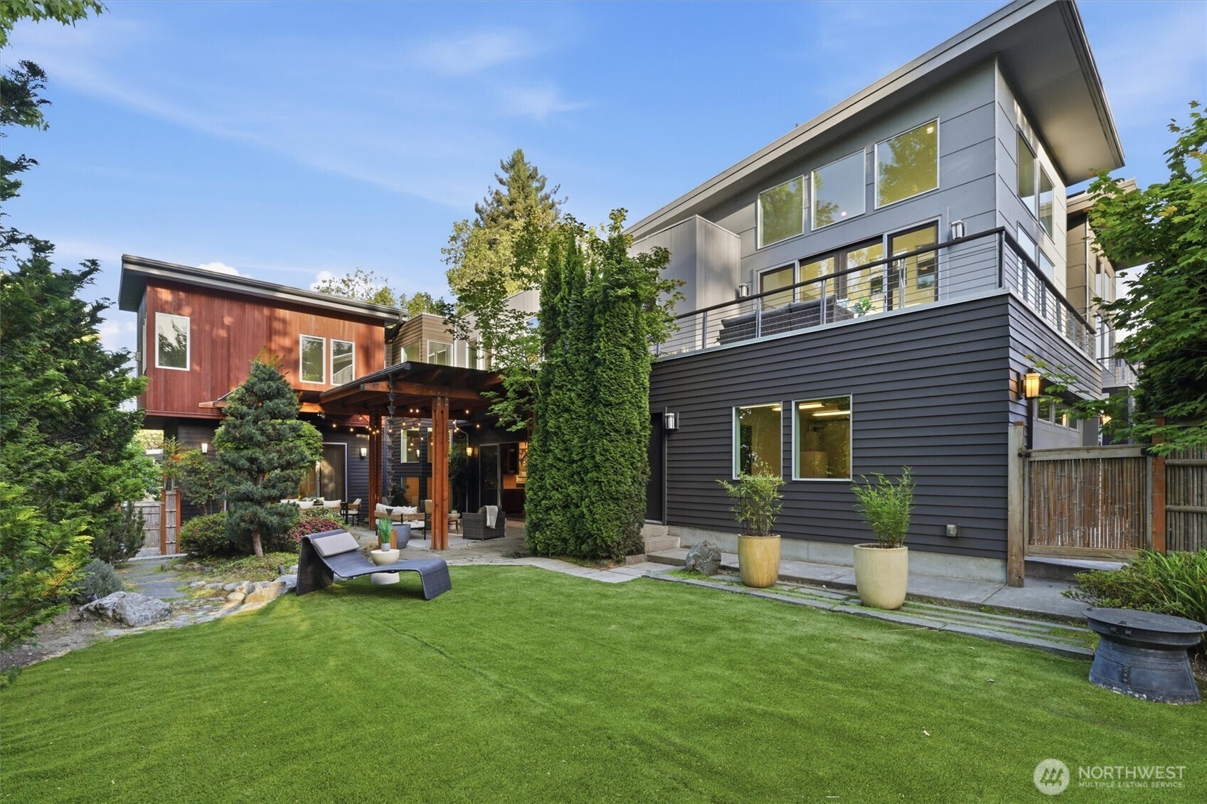 1533 38th Avenue East Seattle, WA 98112 - Photo 38 of 40