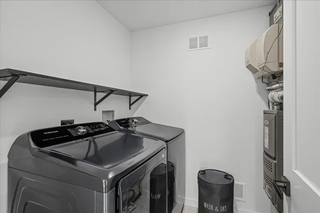 $330,000 | 336 Westwood Court, Unit 336, Vernon Hills, IL 60061