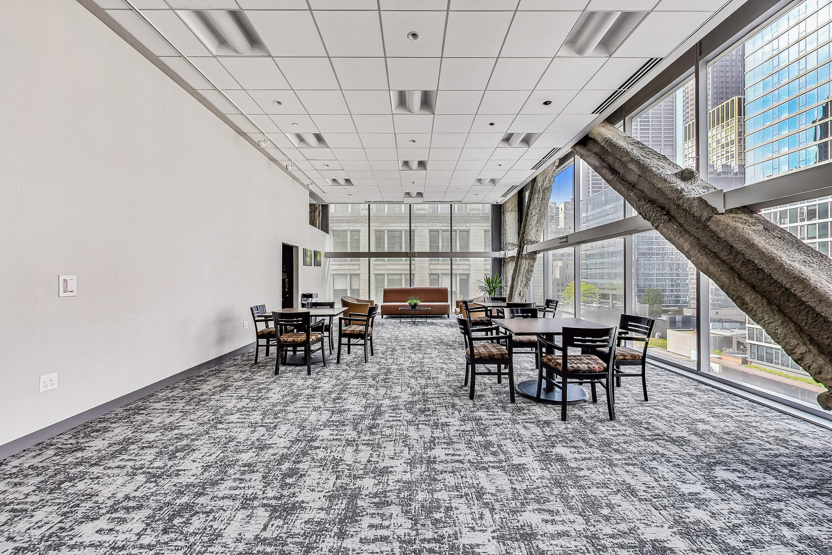8 East Randolph Street, Unit 1602 Chicago, IL 60601 - Photo 26 of 35