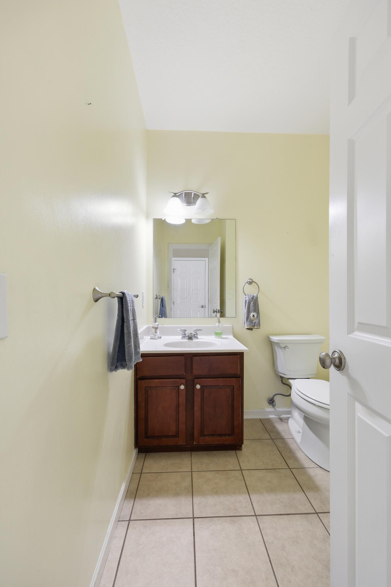8104 Amanda Northern Road Northwest Canal Winchester, OH 43110 - Photo 18 of 27 First floor half bathroom