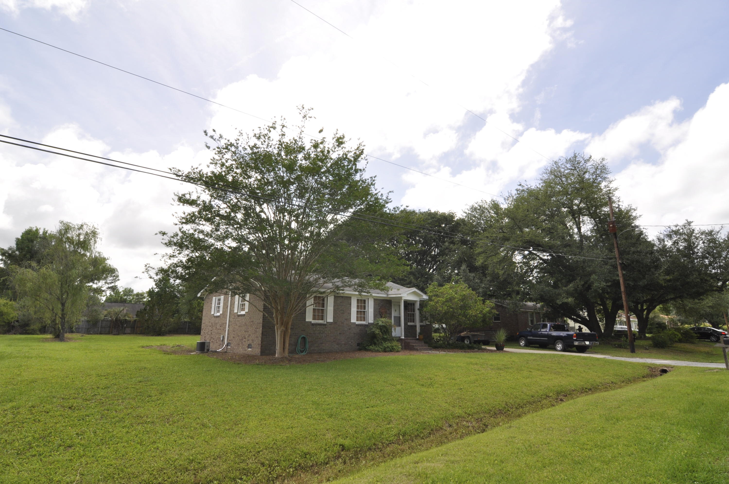 5065 Raven Road Hollywood, SC 29449 - Photo 2 of 27 _DSC0050