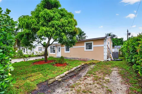 $400,000 | 721 North 69th Avenue, Hollywood, FL 33024