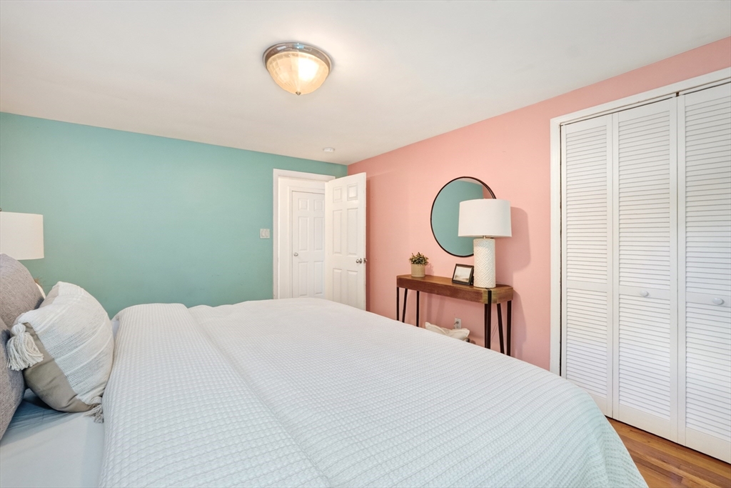 46 Windsor Road Stoneham, MA 02180 - Photo 18 of 42