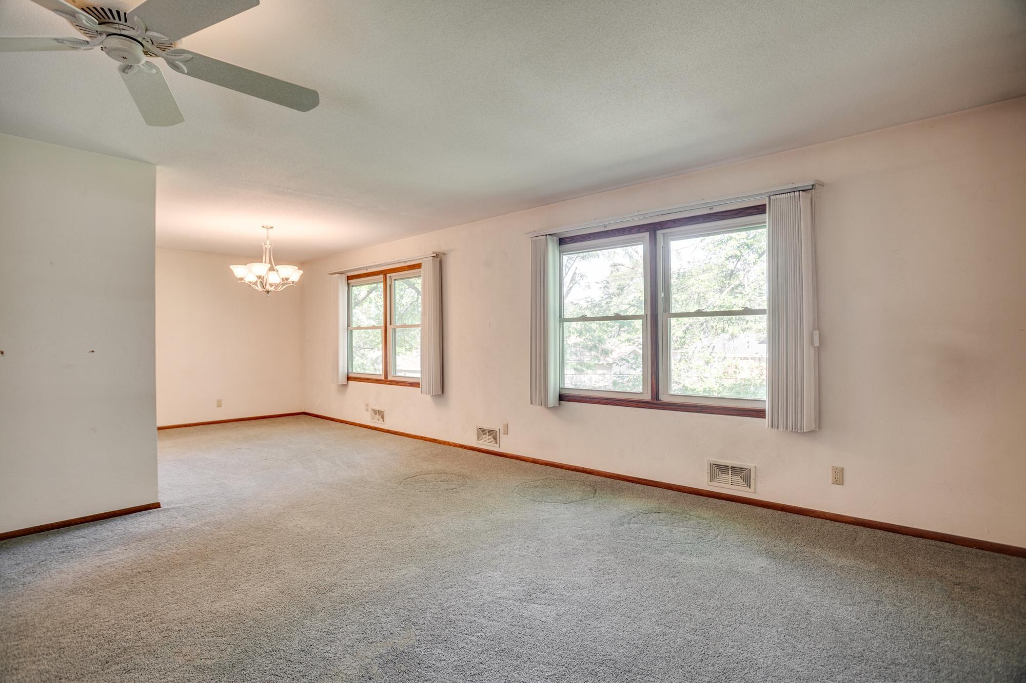 10616 Johnson Road Bloomington, MN 55437 - Photo 8 of 73