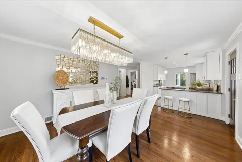 $600,000 | 304 Bryant Avenue, Glen Ellyn, IL 60137