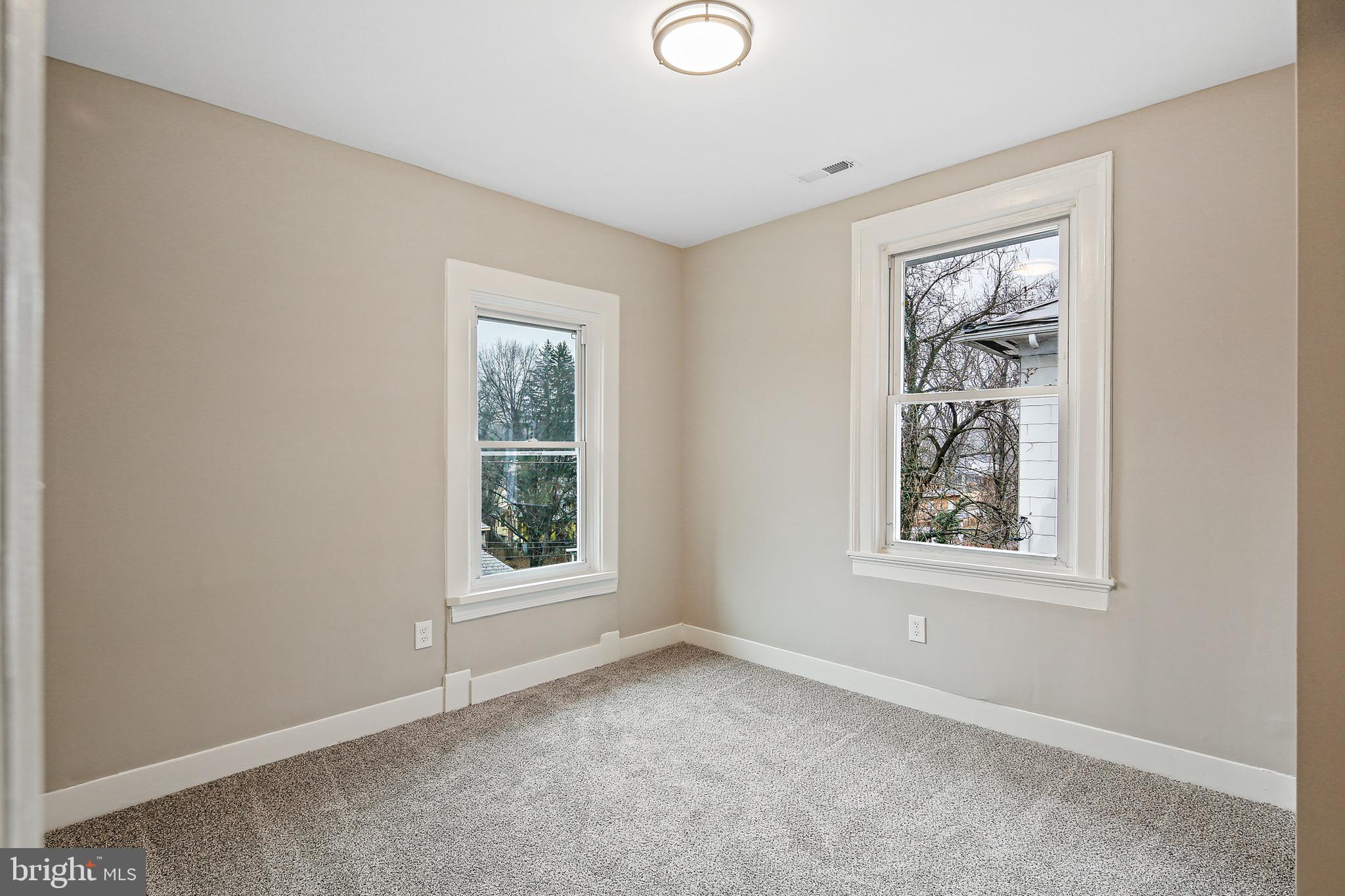 1906 Cedric Road Baltimore, MD 21216 - Photo 25 of 38 Gallery Image 25