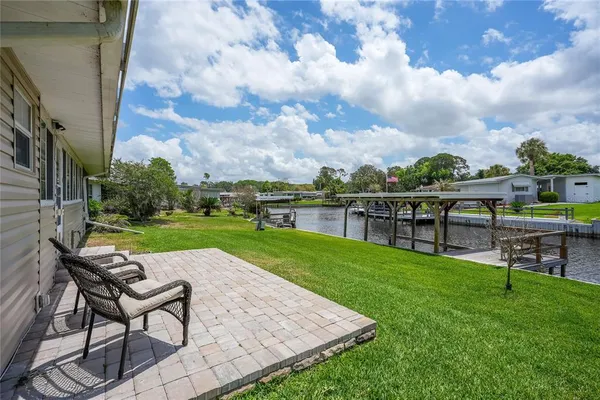 $349,900 | 957 Todd Way, Tavares, FL 32778