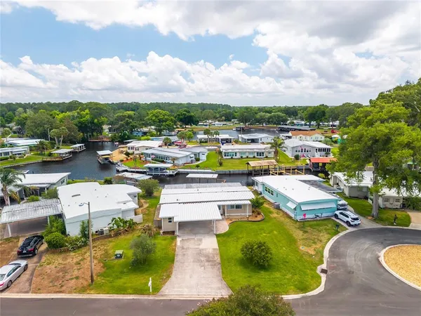 $349,900 | 957 Todd Way, Tavares, FL 32778