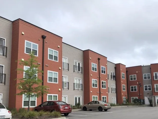 $752 | 3700 North Main Street, Columbia, SC 29203