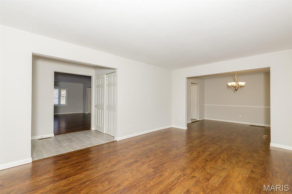 1836 Rockmoor Drive Chesterfield, MO 63017 - Photo 2 of 25