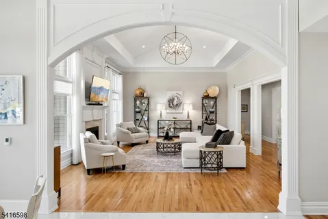$3,225,000 | 55 Deer Run, Watchung, NJ 07069