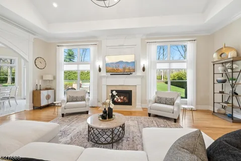 $3,225,000 | 55 Deer Run, Watchung, NJ 07069