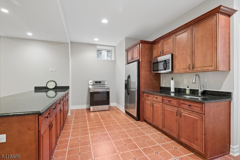 55 Deer Run Watchung, NJ 07069 - Photo 38 of 48