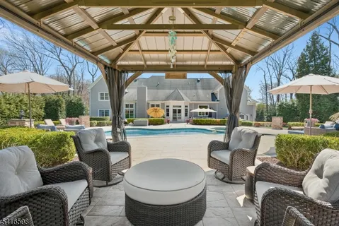 $3,225,000 | 55 Deer Run, Watchung, NJ 07069
