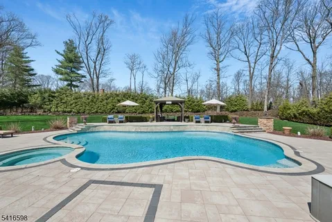 $3,225,000 | 55 Deer Run, Watchung, NJ 07069
