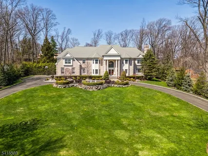 $3,225,000 | 55 Deer Run, Watchung, NJ 07069