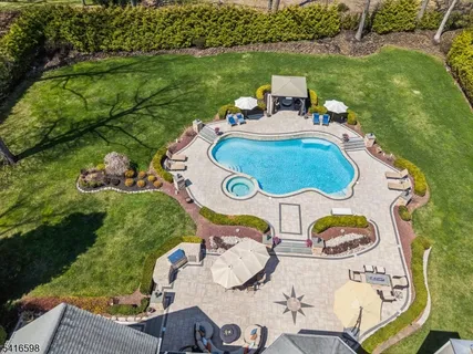 $3,225,000 | 55 Deer Run, Watchung, NJ 07069