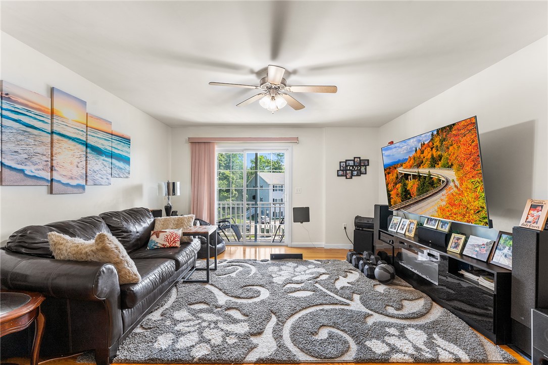 402 New River Road, Unit 105 Lincoln, RI 02838 - Photo 3 of 16 Gallery Image 3