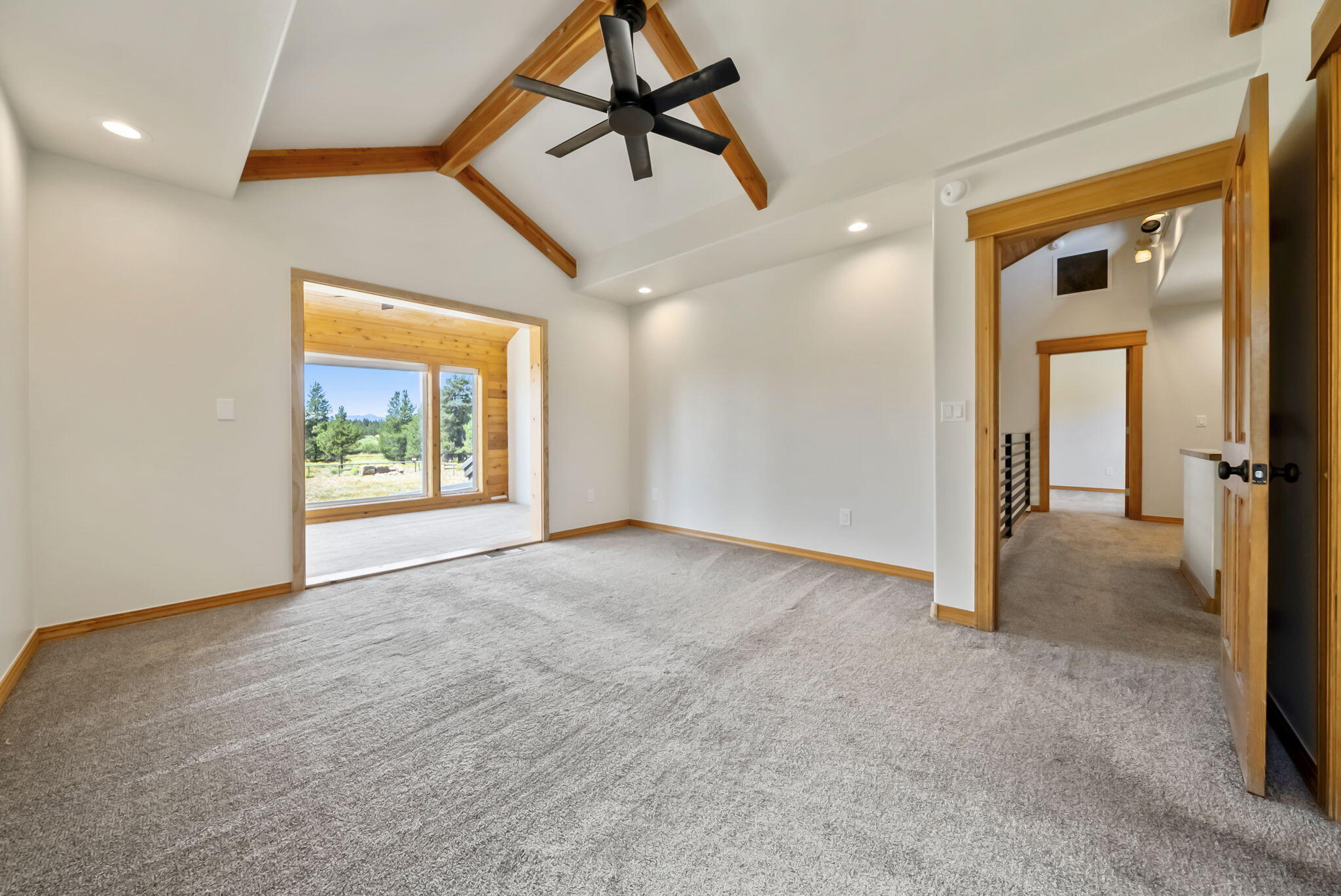 55563 Huntington Road Bend, OR 97707 - Photo 26 of 42 38-web-or-mls-DSC01229-HDR copy