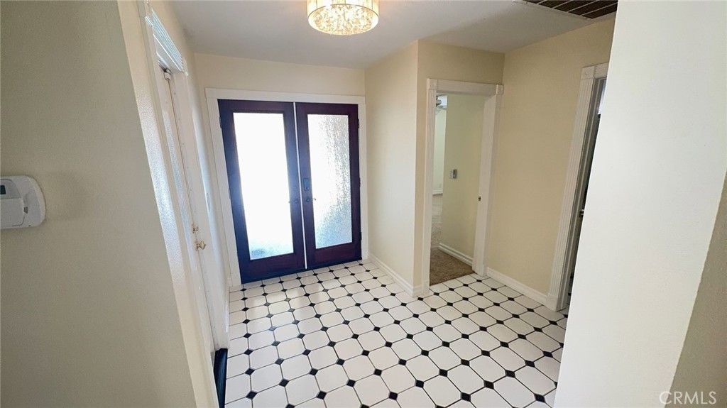 30217 Skippers Way Drive Canyon Lake, CA 92587 - Photo 3 of 20