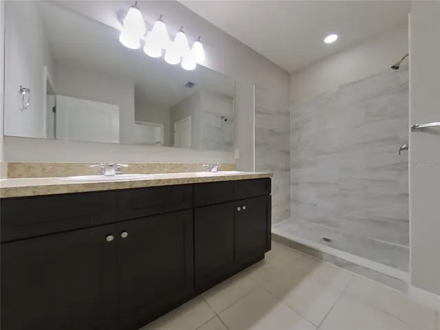 $2,299 | Undisclosed Address, Tavares, FL 32778