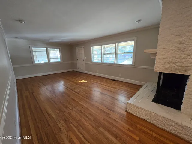 $1,600 | 1300 West Ragsdale Road, Greenville, NC 27858