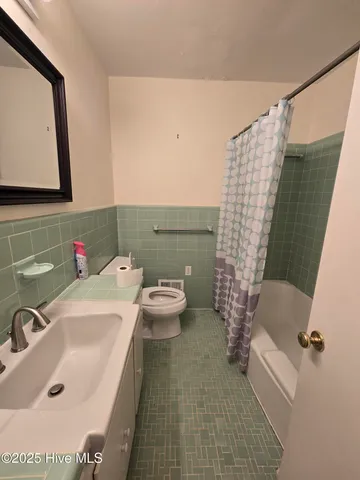 $1,600 | 1300 West Ragsdale Road, Greenville, NC 27858