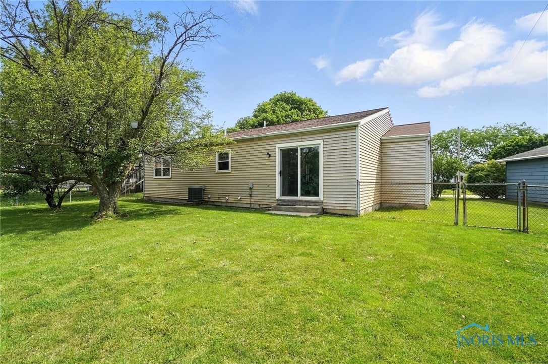 28713 Starlight Road Perrysburg, OH 43551 - Photo 37 of 40 Gallery Image 37