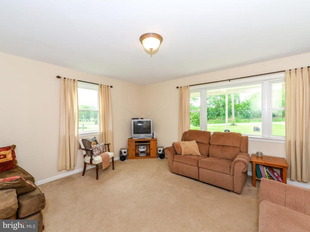 164 Michters Road Newmanstown, PA 17073 - Photo 5 of 29 Gallery Image 5