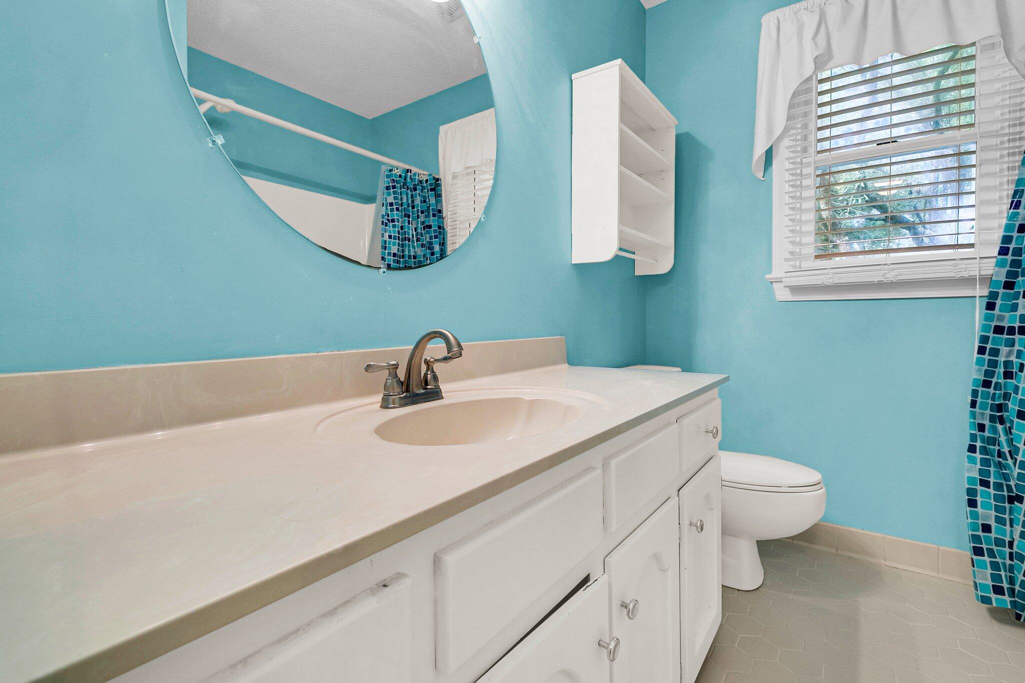 1484 Oak Landing Road Mount Pleasant, SC 29464 - Photo 15 of 28 Hall Bathroom