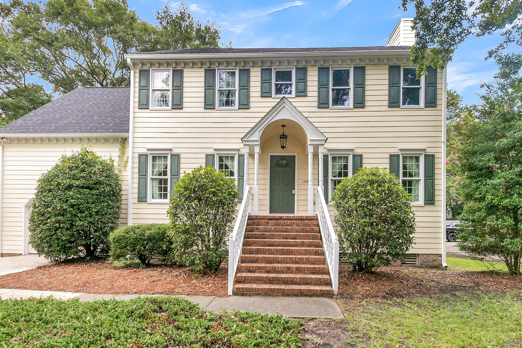 1484 Oak Landing Road Mount Pleasant, SC 29464 - Photo 2 of 28 Curb Appeal Galore