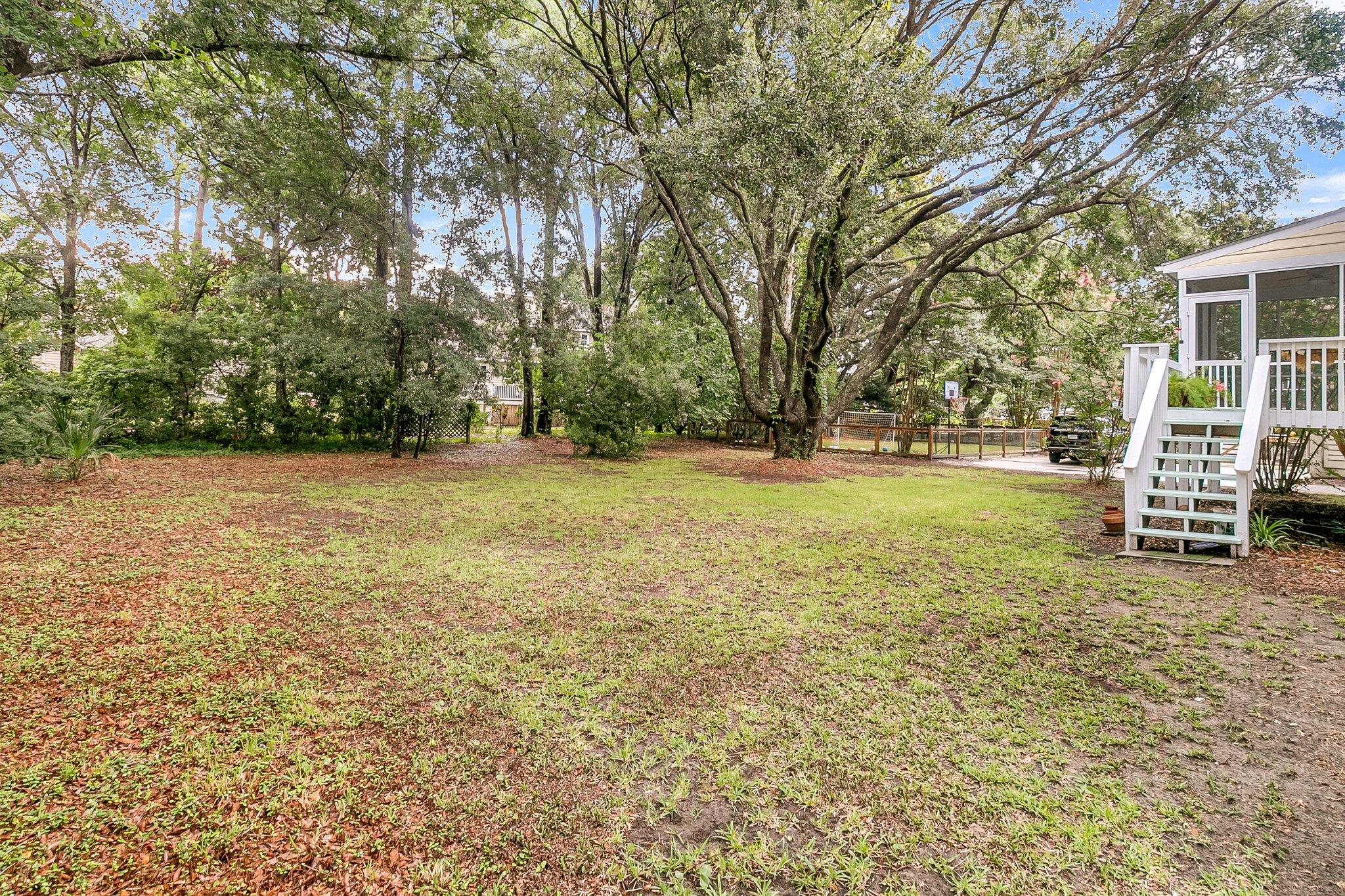 1484 Oak Landing Road Mount Pleasant, SC 29464 - Photo 21 of 28 Room for a pool