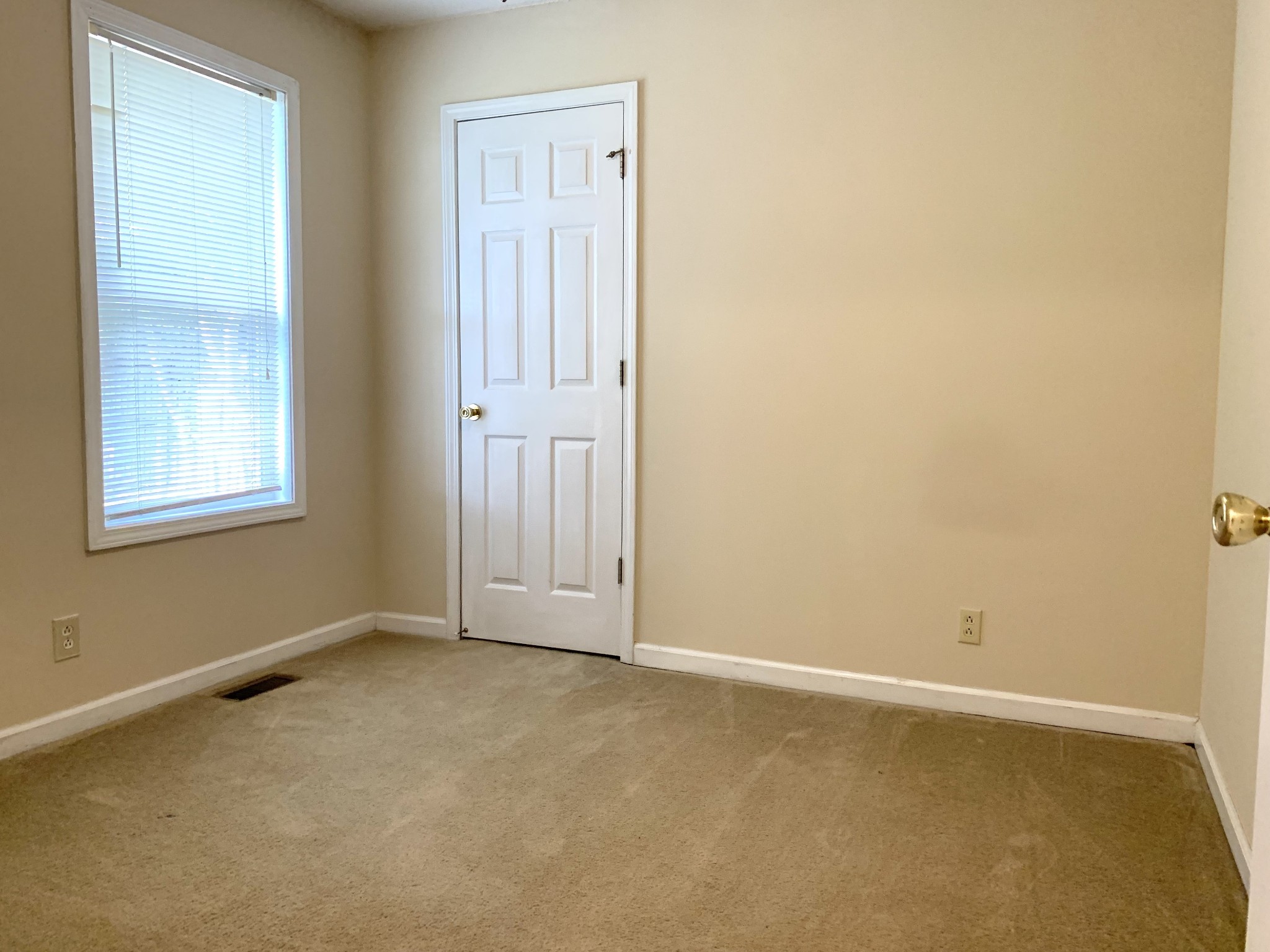 1024 Poppy Seed Drive Oak Grove, KY 42262 - Photo 8 of 21 an empty room with windows