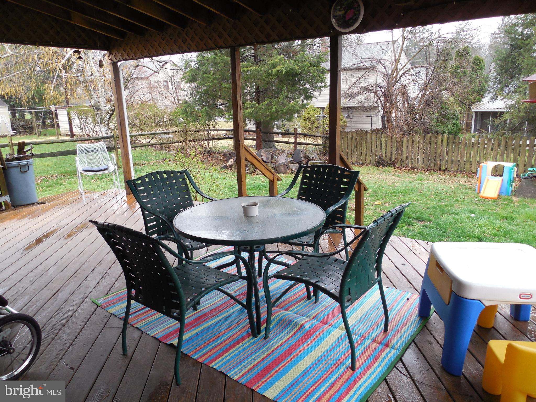 1644 Robert Road Lancaster, PA 17601 - Photo 12 of 14 Covered Deck